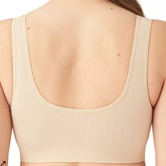 Wacoal B-Smooth® Wire Free Bralette with Scoop Neckline and Wireless Design - Picture 3 of 11